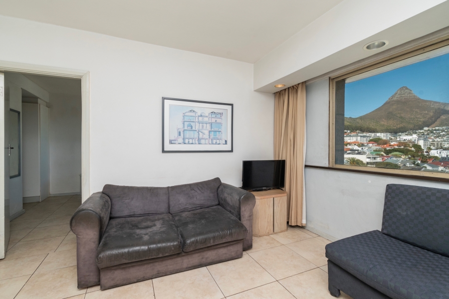 1 Bedroom Property for Sale in Sea Point Western Cape